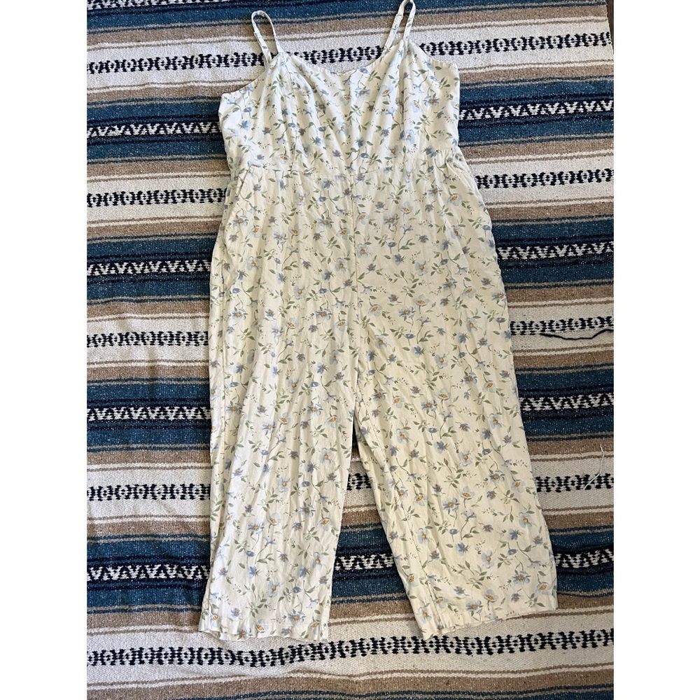 Floral vneck jumpsuit